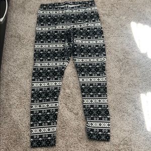 💰 3/$25 Size Large Old Navy cotton leggings